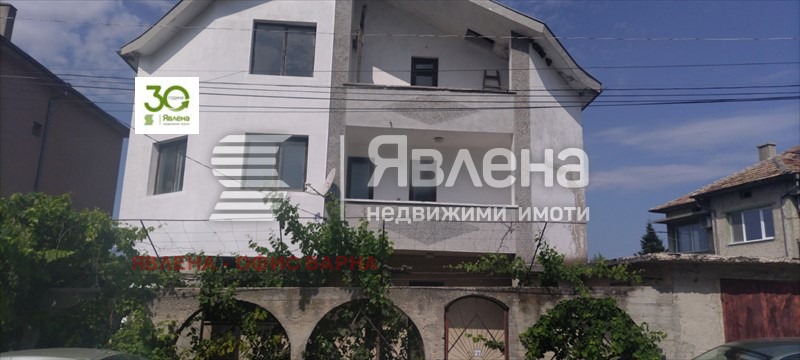 Продава КЪЩА, гр. Аксаково, област Варна, снимка 2 - Къщи - 52959085