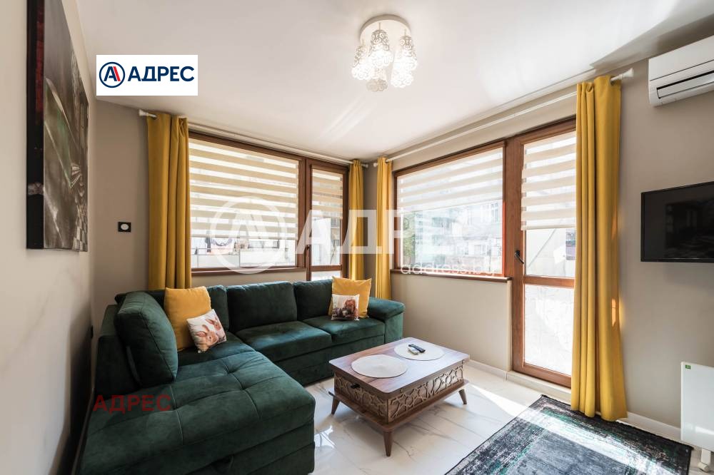 Продава МНОГОСТАЕН, гр. Варна, Център, снимка 3 - Апартаменти - 54075416