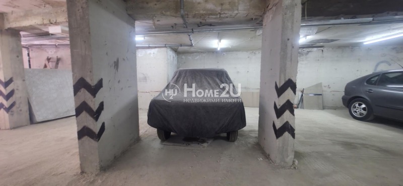 Продава ГАРАЖ, ПАРКОМЯСТО, гр. Варна, м-т Горна Трака, снимка 2 - Гаражи и паркоместа - 53599630