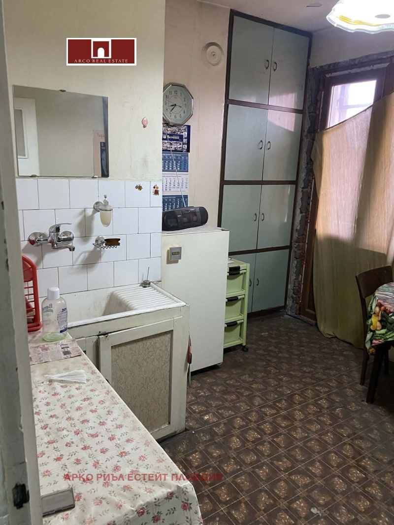 Продава 2-СТАЕН, гр. Пазарджик, Идеален център