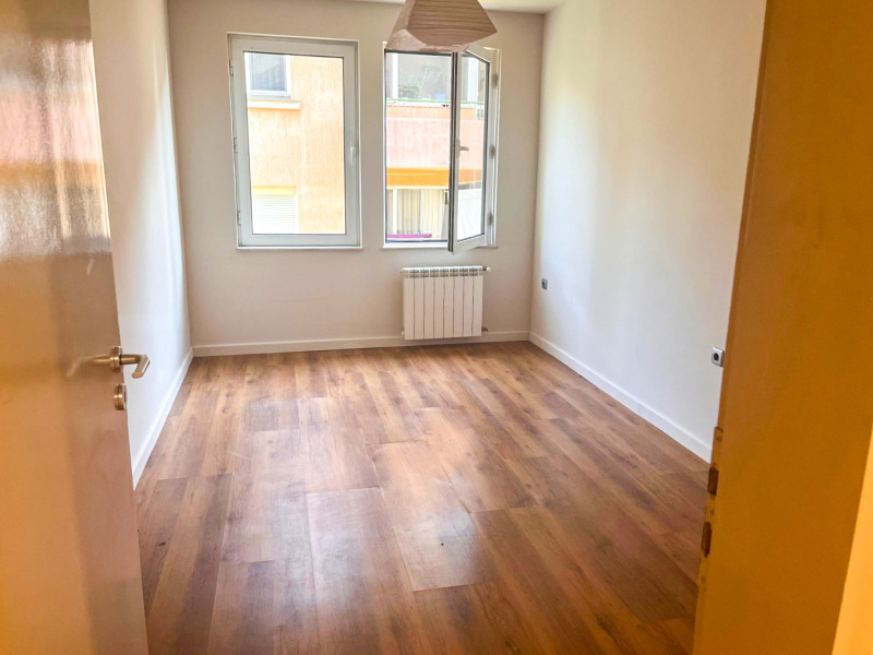 Продава  3-стаен град София , Оборище , 124 кв.м | 22589861 - изображение [8]