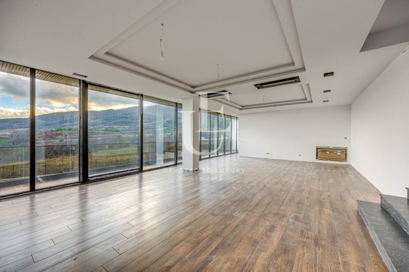 Продава КЪЩА, гр. София, с. Бистрица, снимка 2 - Къщи - 52990662