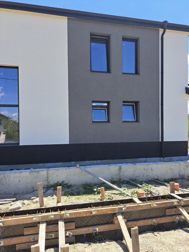 Продава КЪЩА, с. Хераково, област София област, снимка 11 - Къщи - 53044038