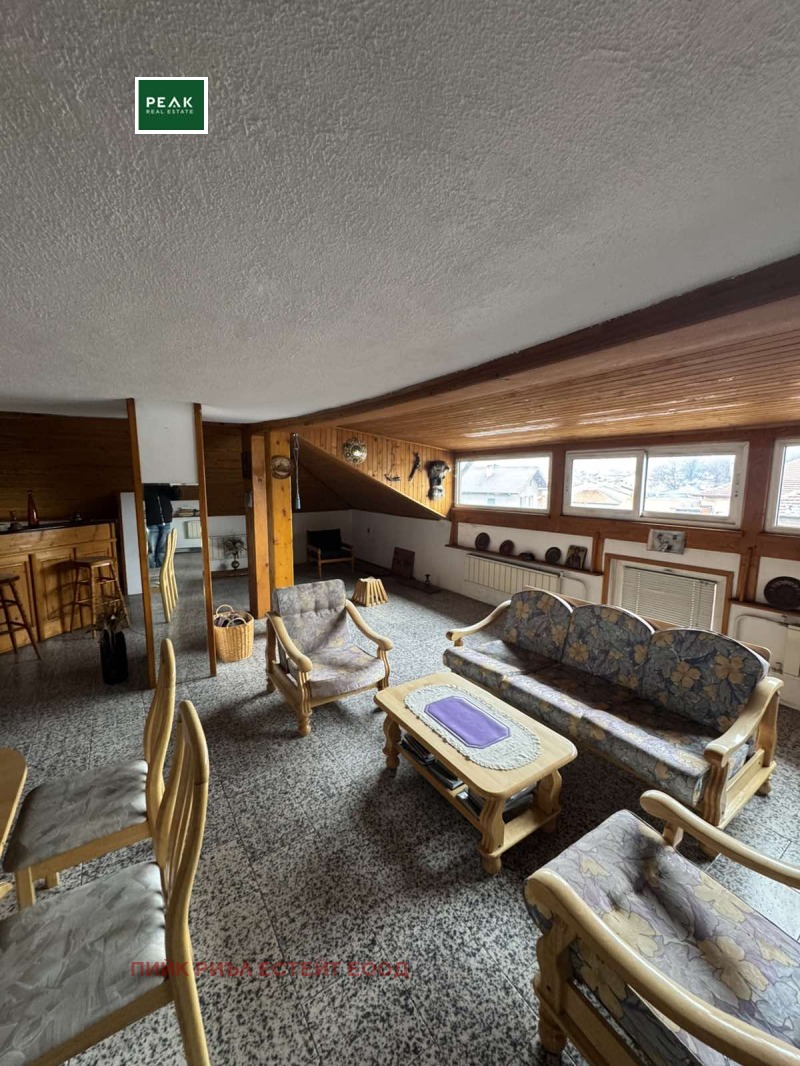 Продава ХОТЕЛ, гр. Ихтиман, област София област