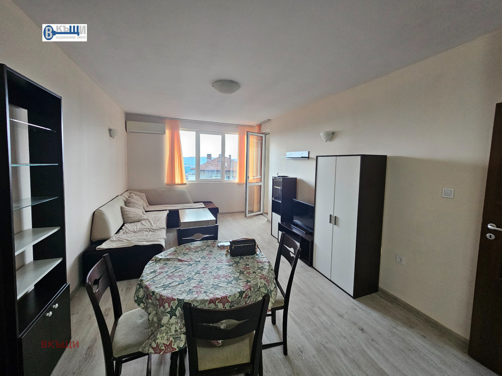 Продава 2-СТАЕН, гр. Велико Търново, Акация, снимка 2 - Апартаменти - 55390629
