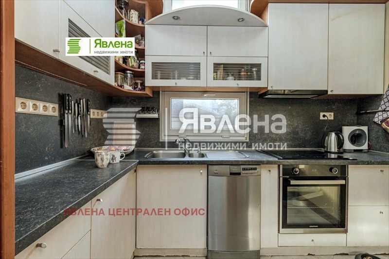 Продава 3-СТАЕН, гр. София, Център, снимка 12 - Aпартаменти - 48339423