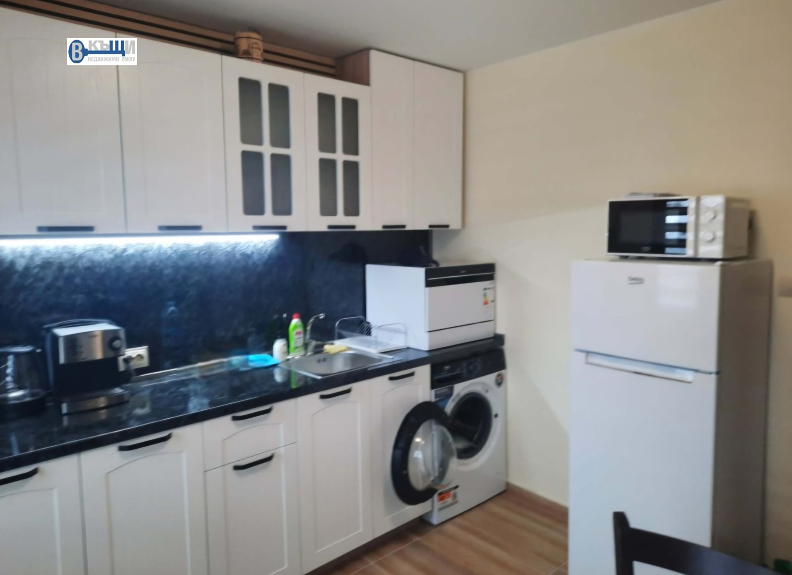 Продава 2-СТАЕН, гр. Велико Търново, Център, снимка 5 - Апартаменти - 53959912