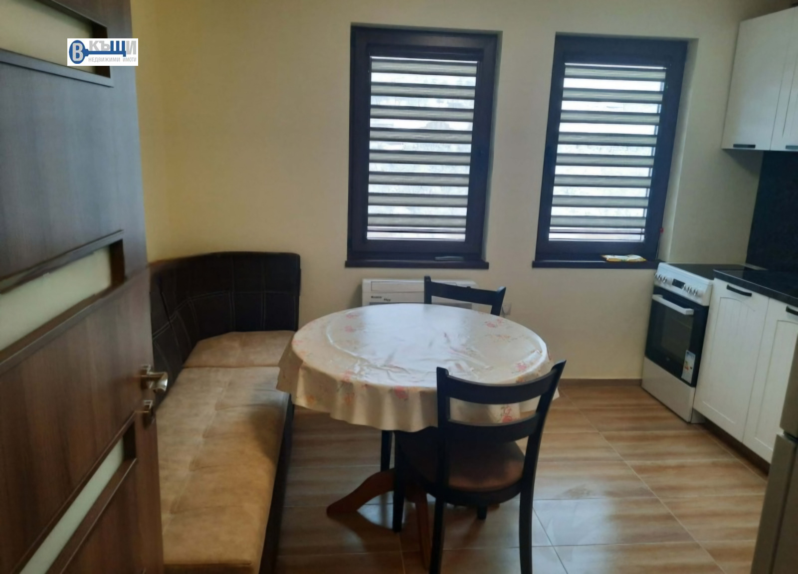 Продава 2-СТАЕН, гр. Велико Търново, Център, снимка 7 - Апартаменти - 53959912