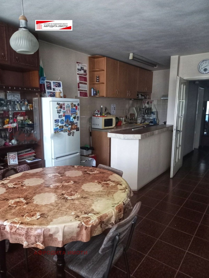 Продава 3-СТАЕН в град Стара Загора, Център - 100 кв.м / 123 000 € » 240 567.09 лв., АФРОДИТА ИМОТИ