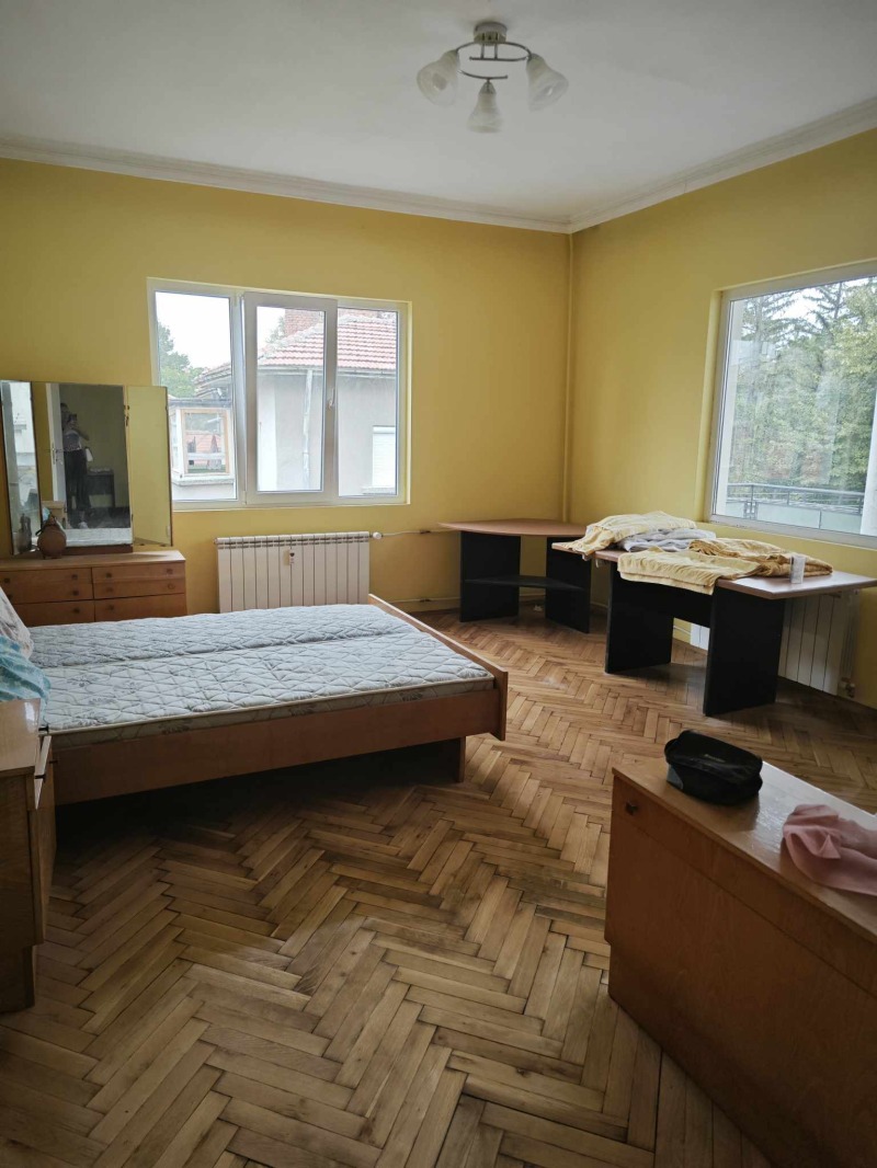 Продава  4-стаен град Плевен , Идеален център , 130 кв.м | 30042741 - изображение [10]