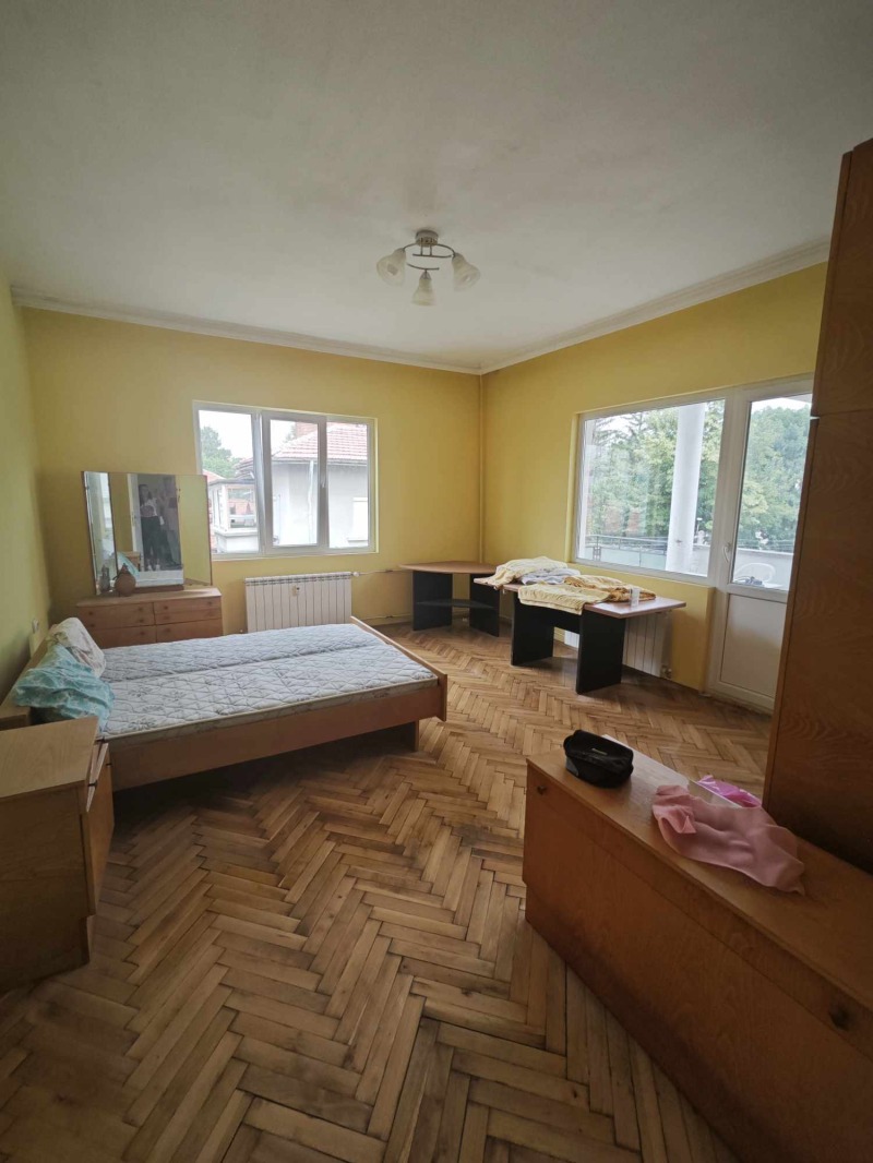 Продава  4-стаен град Плевен , Идеален център , 130 кв.м | 30042741 - изображение [6]