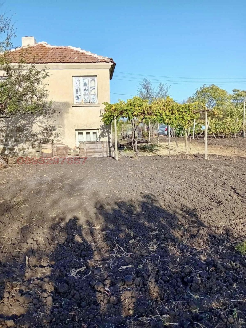 Продава КЪЩА, с. Недялско, област Ямбол