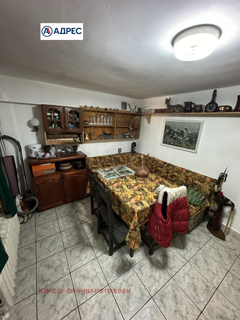 Продава КЪЩА, с. Садовец, област Плевен, снимка 2 - Къщи - 52600098