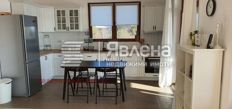 Продава КЪЩА, с. Емона, област Бургас