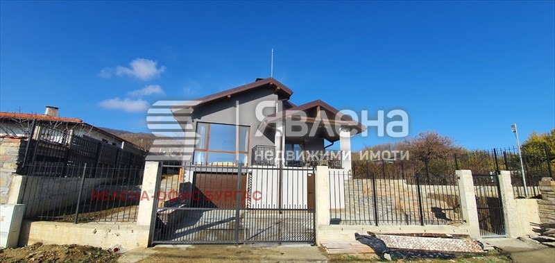 Продава КЪЩА, с. Емона, област Бургас, снимка 2 - Къщи - 53048834
