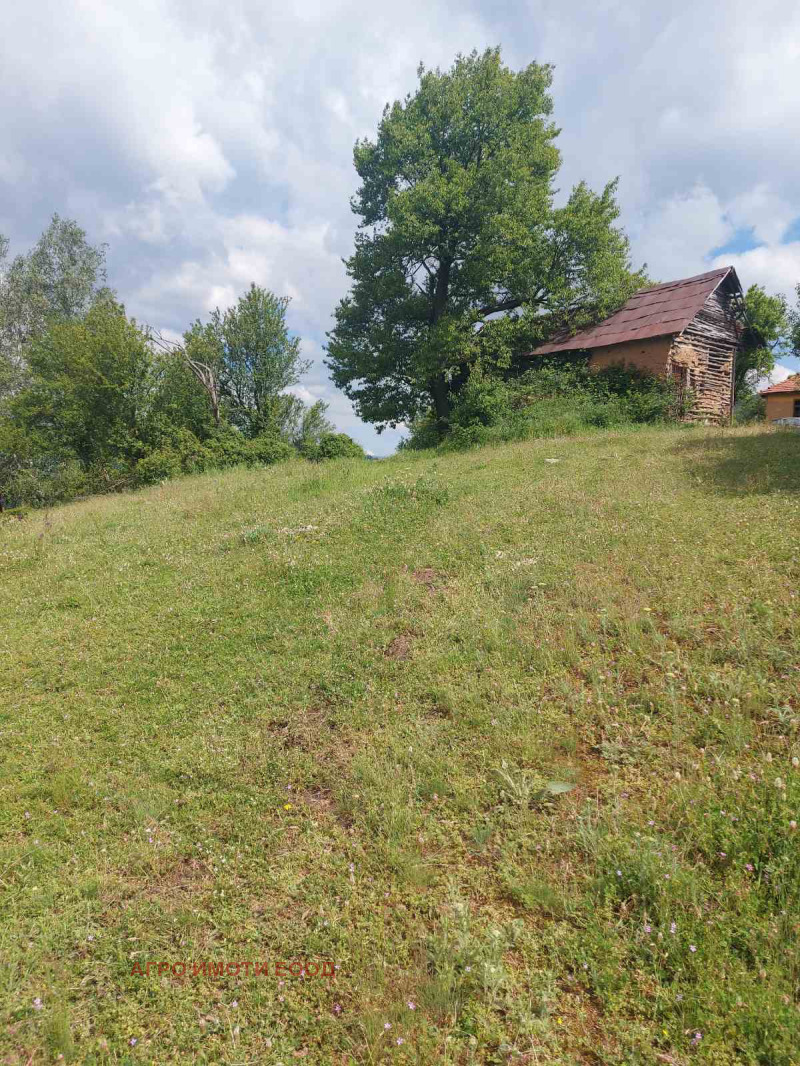 Продава  Парцел област София , гр. Своге , 1500 кв.м | 55597522