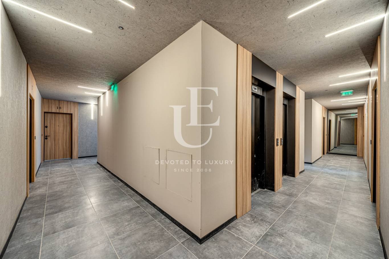 Продава 3-СТАЕН, гр. София, Център, снимка 2 - Апартаменти - 53853952