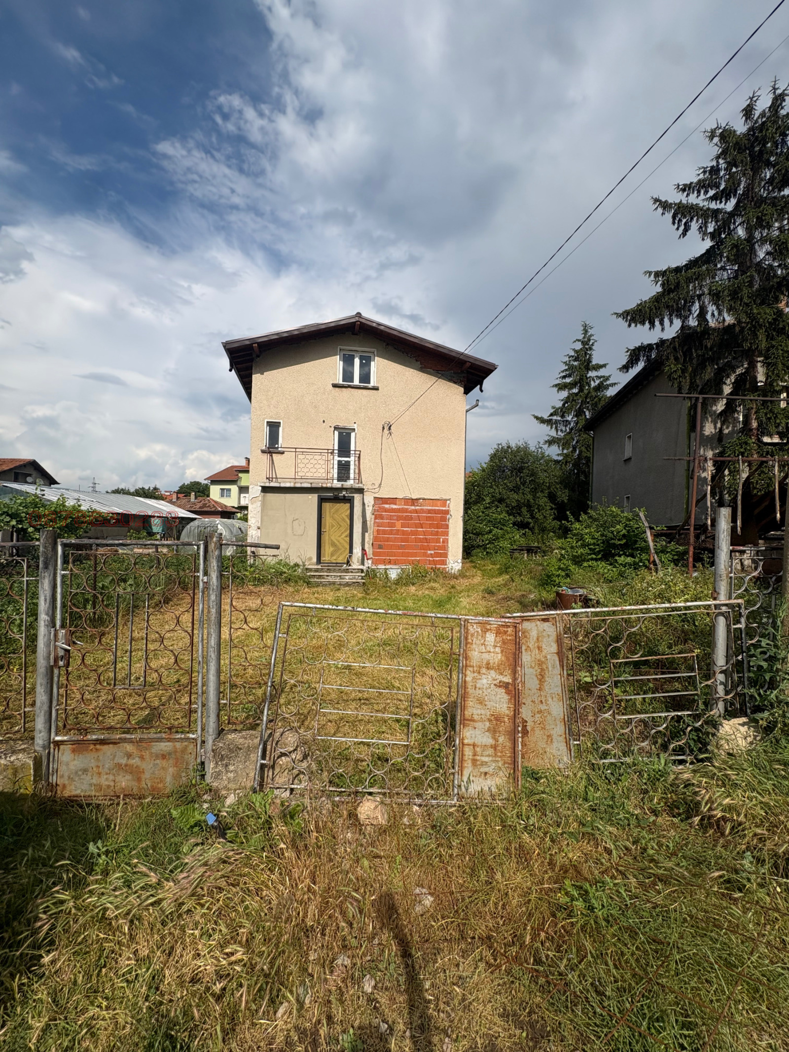 Продава КЪЩА, с. Априлово, област София област
