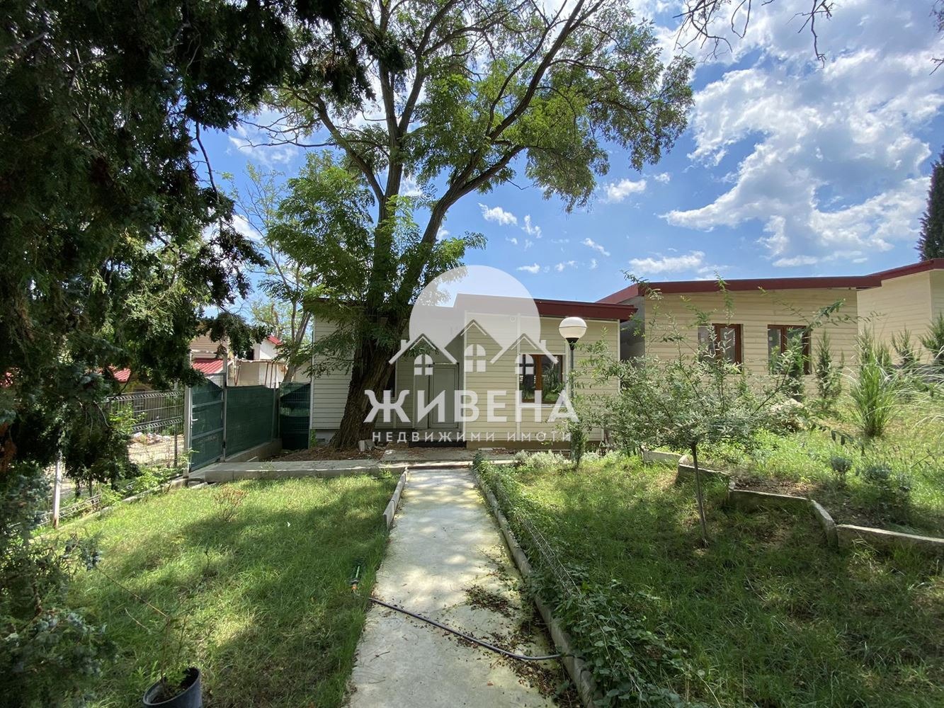 Продава КЪЩА, гр. Варна, м-т Прибой