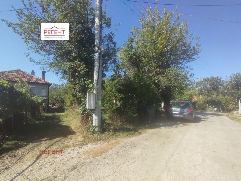 Продава ПАРЦЕЛ в област Габрово, с. Пецовци - 2182 кв.м / 18 000 € » 35 204.94 лв., РЕГЕНТ