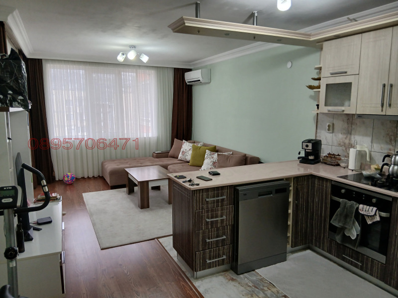 Продава 3-СТАЕН, гр. Кърджали, Възрожденци