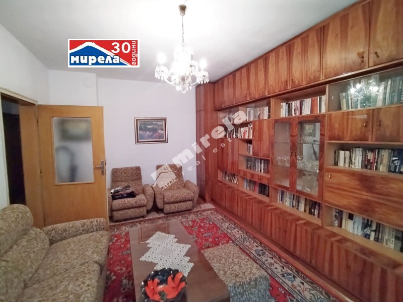 Продава 4-СТАЕН, гр. Велико Търново, Център, снимка 7 - Aпартаменти - 48946574