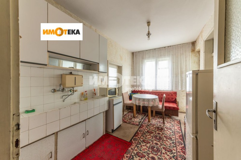 En venta  3+ dormitorios región Varna , Aksakovo , 140 metros cuadrados | 14635115 - imagen [17]