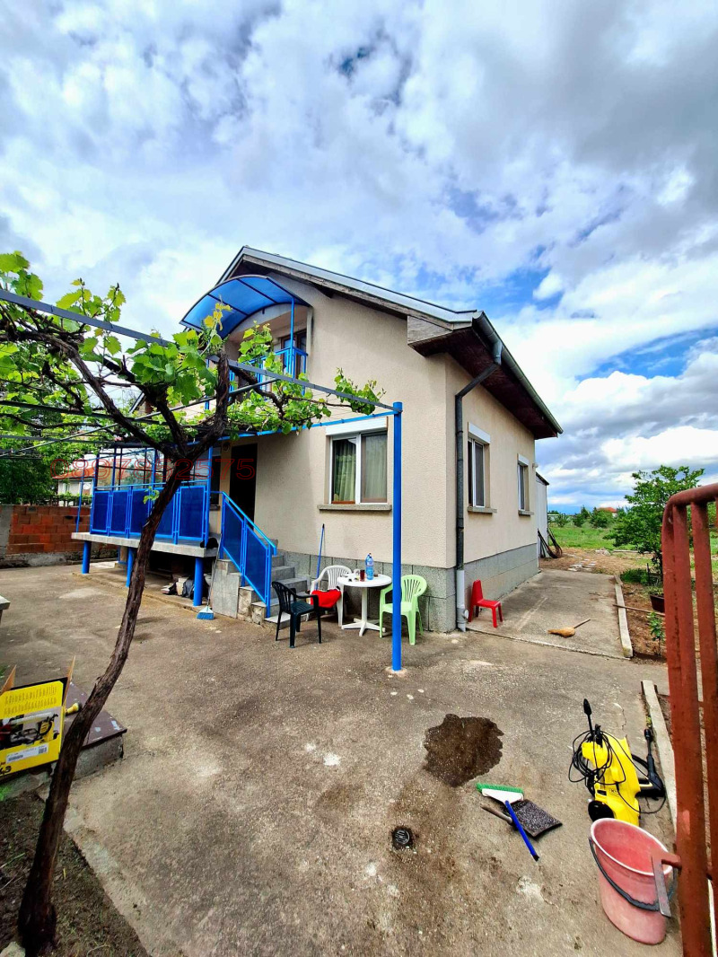 Продава КЪЩА, с. Граф Игнатиево, област Пловдив, снимка 2 - Къщи - 52978652