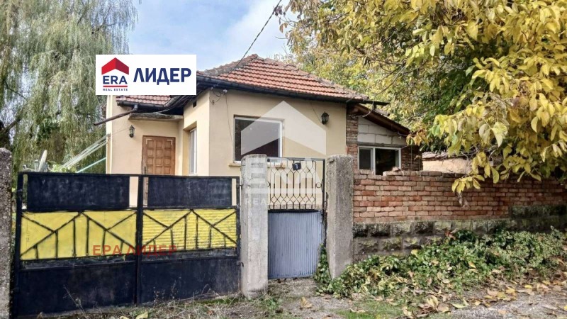 Продава КЪЩА, област Русе, с. Червена вода • 75000 € / 146687.25 лв. • 77703232 1