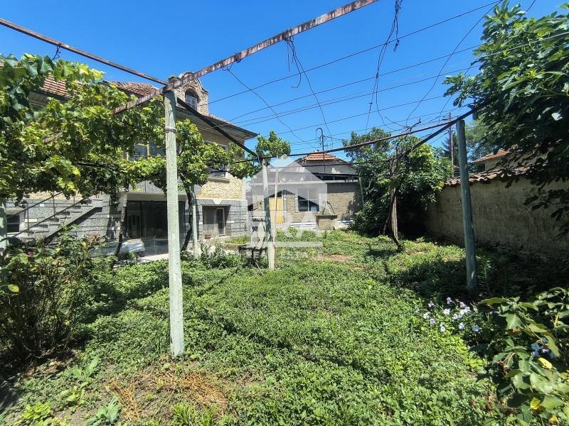 Продава КЪЩА, с. Поликраище, област Велико Търново, снимка 2 - Къщи - 54766296