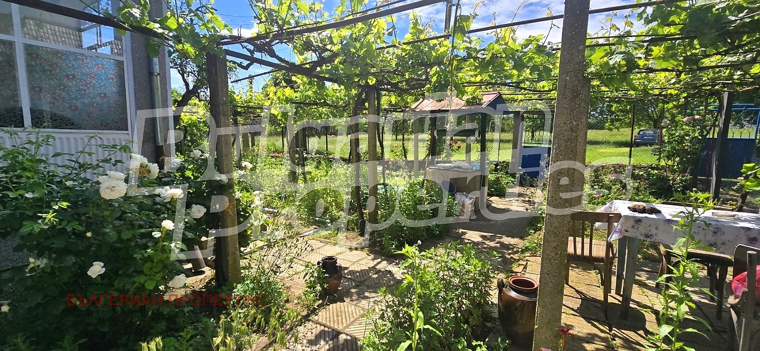 Продава КЪЩА, с. Славяново, област Търговище, снимка 14 - Къщи - 54738524