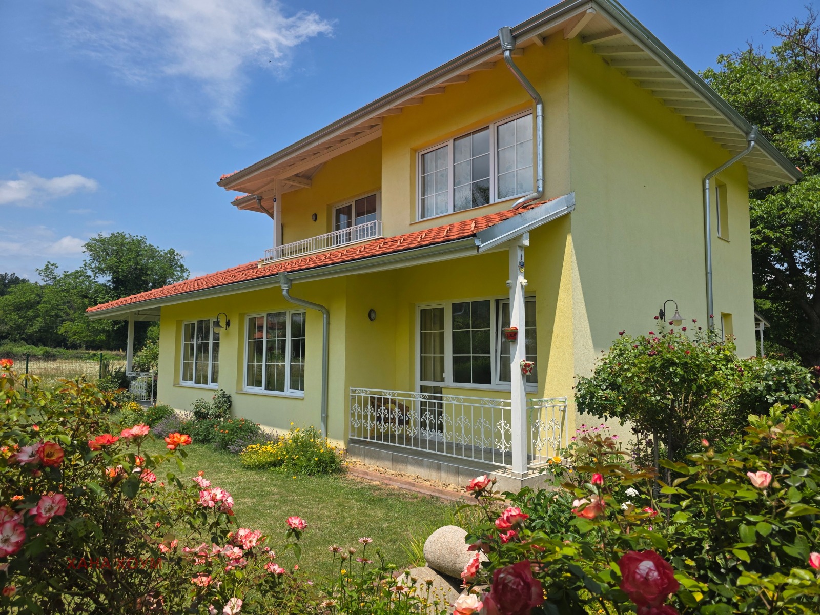 Продава КЪЩА, с. Орешак, област Ловеч, снимка 2 - Къщи - 55510912