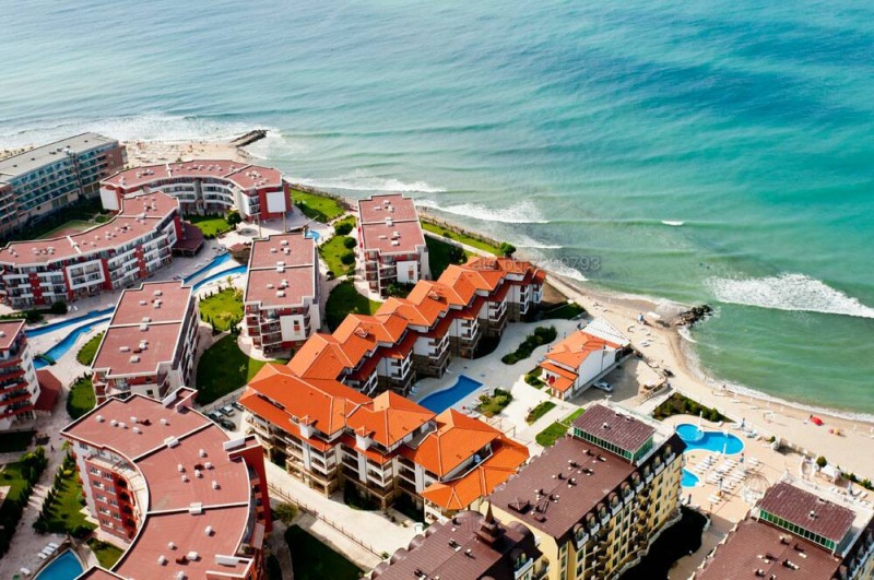 Продава 2-СТАЕН в област Бургас, к.к. Елените - 52 кв.м / 77 000 € » 150 598.91 лв., РИК-ОМ ЕООД