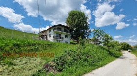 Casa Ravninata, região Smolyan 3