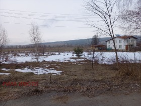 Парцел с. Белчински бани, област София