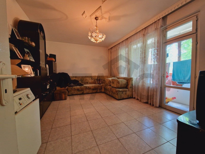 For Sale  2 bedroom Plovdiv , Trakiya , 80 sq.m | 46714439 - image [2]