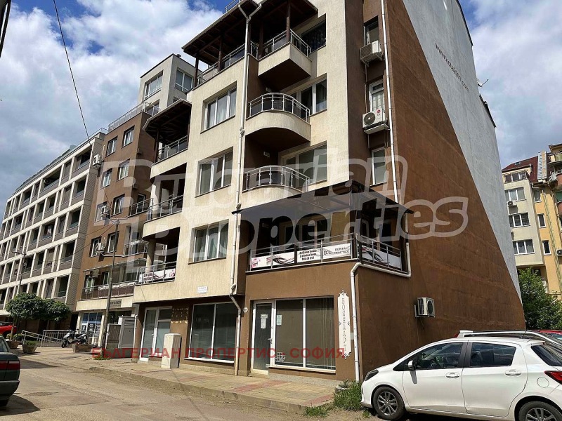 À vendre  2 chambres Sofia , Belite brezi , 102 m² | 91676973
