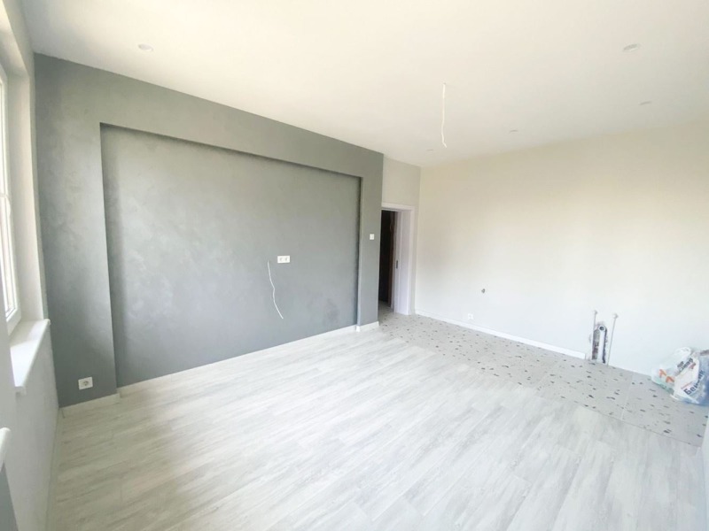 Eladó  2 hálószobás Sofia , Krasno selo , 70 négyzetméter | 44995508 - kép [6]