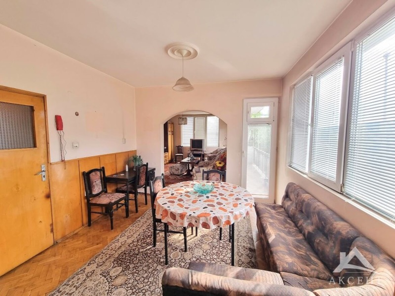 Продава  3-стаен град Перник , Могиличе , 98 кв.м | 93626246 - изображение [6]