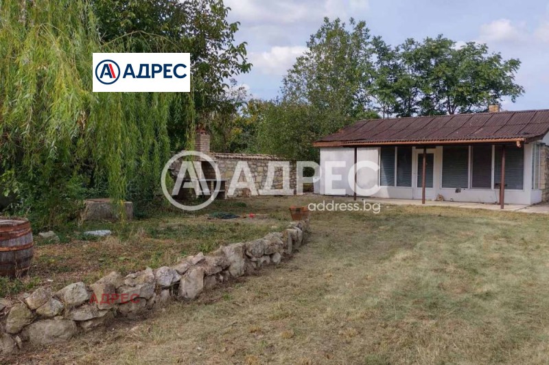 Продава КЪЩА, с. Ветрино, област Варна