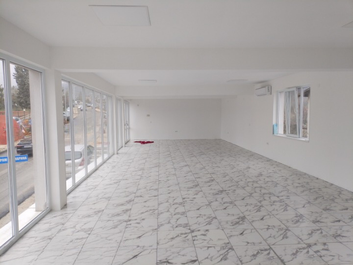 Продава МАГАЗИН, гр. Варна, м-т Пчелина, снимка 2 - Магазини - 54215833