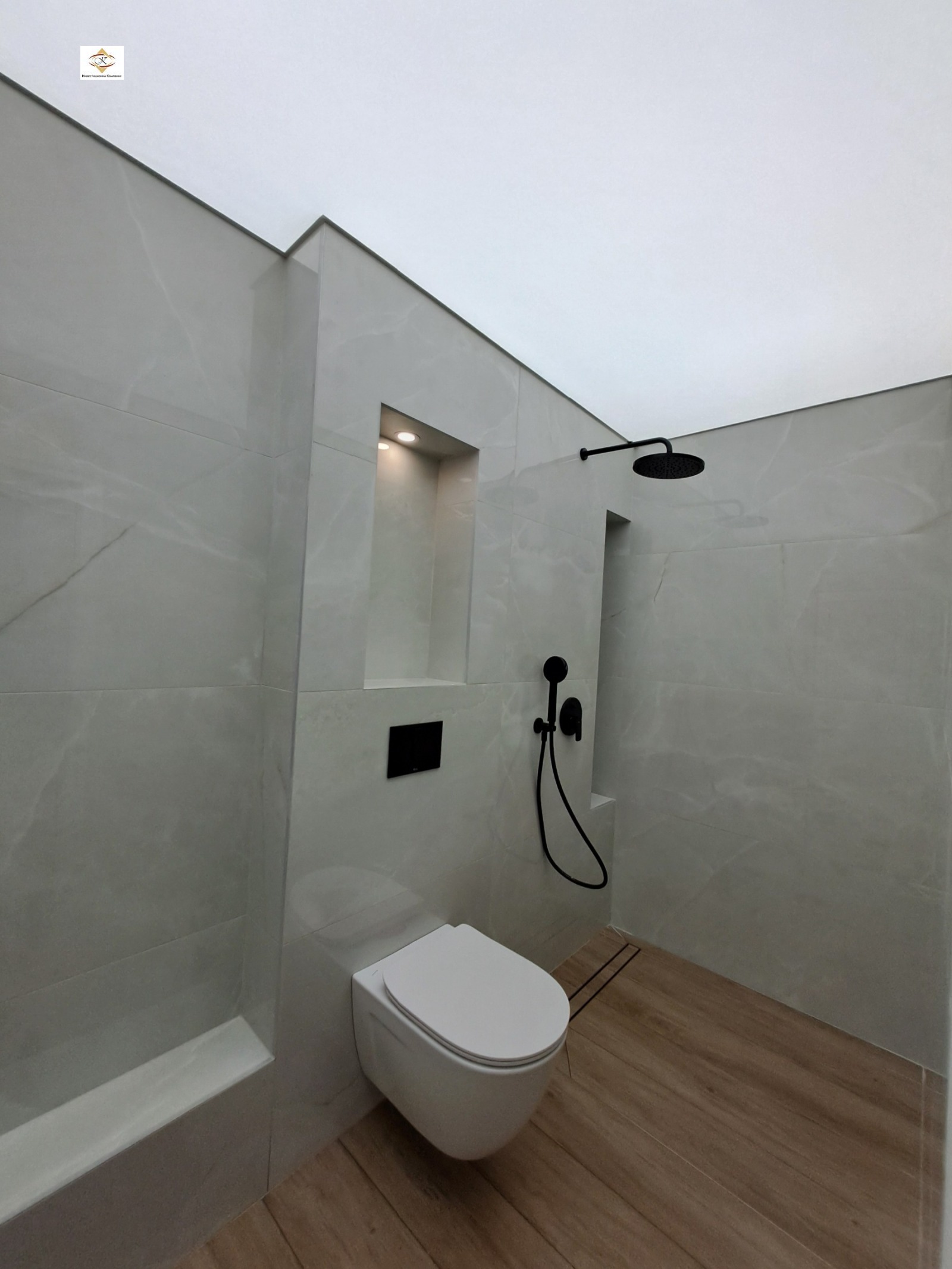 Продава 3-СТАЕН, гр. Варна, Център, снимка 5 - Апартаменти - 40676437