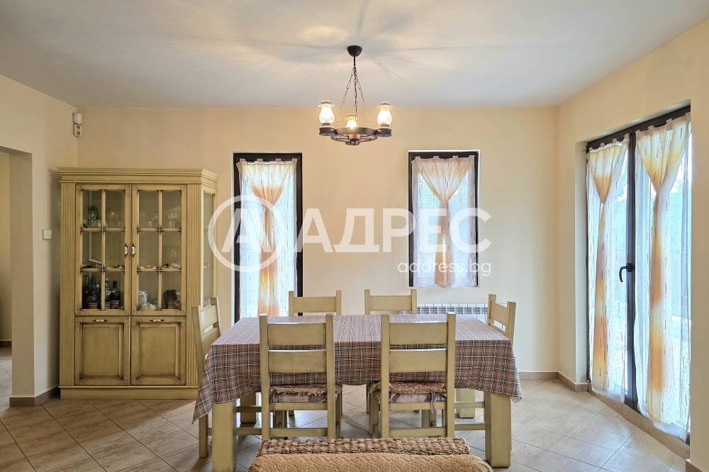 Продава КЪЩА, гр. София, гр. Банкя, снимка 2 - Къщи - 55099317