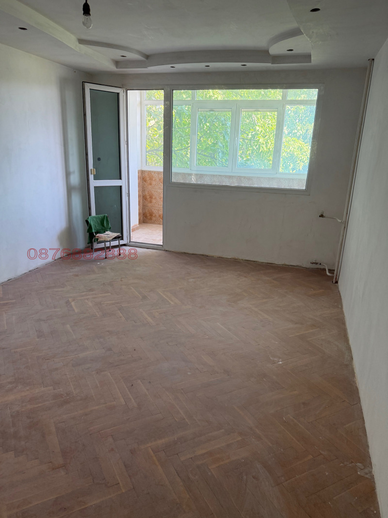 Na prodej  1 ložnice Pleven , Družba 3 , 66 m2 | 41845910 - obraz [2]