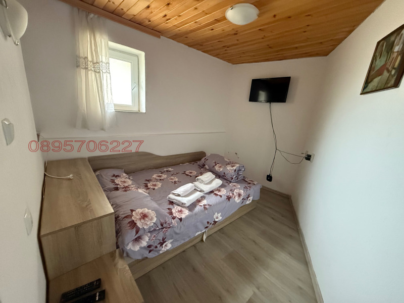Продава  Къща област Шумен , с. Могила , 220 кв.м | 80786186 - изображение [11]