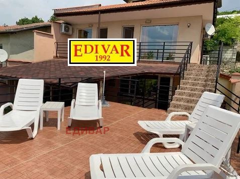 Продава КЪЩА, гр. Балчик, област Добрич, снимка 2 - Къщи - 53003924