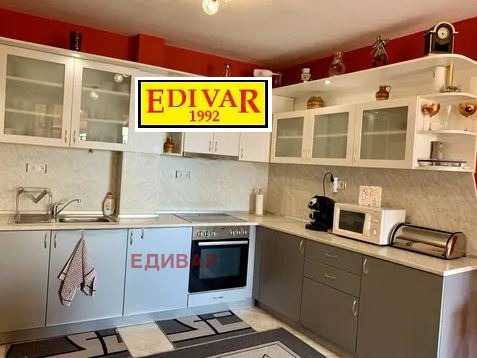 Продава КЪЩА, гр. Балчик, област Добрич, снимка 10 - Къщи - 53003924