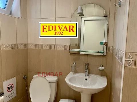 Продава КЪЩА, гр. Балчик, област Добрич, снимка 12 - Къщи - 53003924