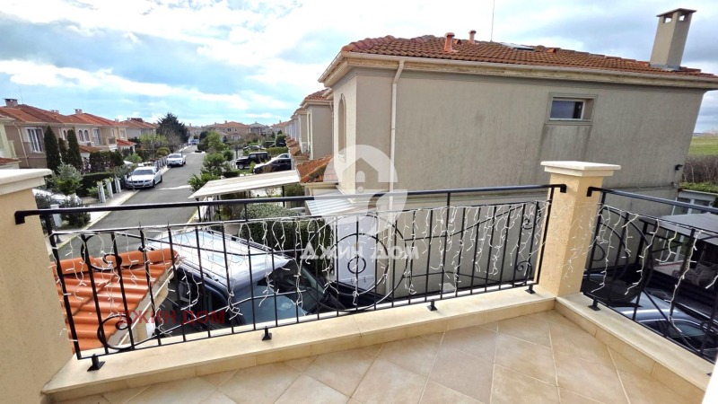 Продава КЪЩА, гр. Поморие, област Бургас, снимка 12 - Къщи - 53207012