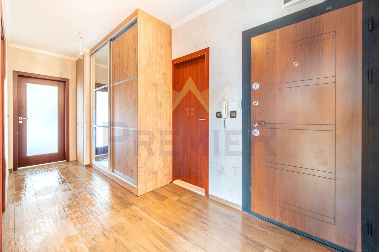Продава 3-СТАЕН, гр. Варна, м-т Горна Трака, снимка 7 - Апартаменти - 54350874